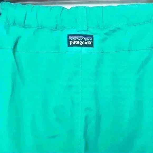 Patagonia Girls Green Bermuda Capri’s Size XXL 16/18 - Picture 6 of 13